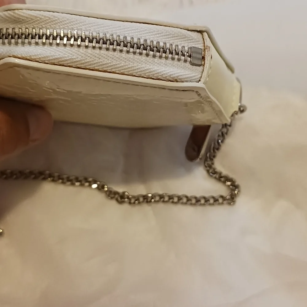 Louis vuitton Vernis Porte Monnaie Flocon coin purse.